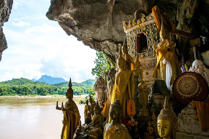 6-Day Private Laos Tour to Vientiane, Pak Ou Cave, Luang Prabang - Day 2: Vientiane’s temples and golden stupa