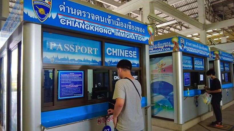 Chiang Rai: 2-Day Transfer to Luang Prabang by Slow Boat - Day two from Pakbeng to Luang Prabang