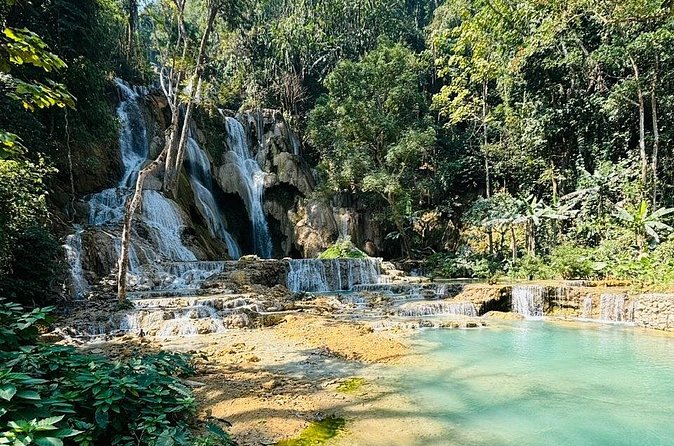 Day Trek to Kuangsi Waterfall and Bear Sanctuary - Luang Prabang full day tour - Arriving at Kuang Si Waterfall