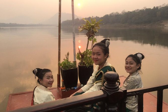 Dine and Cruise on Mekong River - The 10 a.m. Pak Ou Cave option