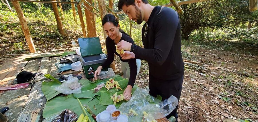 Luang Prabang: Bamboo Forest Cooking-class & Farm Visit - A small group with room to participate