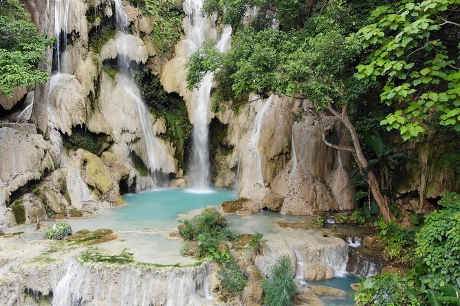 Luang Prabang: Cruise to Pak Ou Caves & Kuang Si Waterfalls - Entering the two Pak Ou Caves
