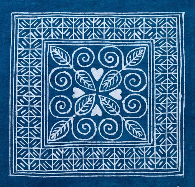 Luang Prabang: Hmong Batik Art Workshop - At Moon Love Batik beside Wat Sibounheuang