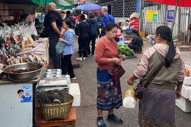 Luang Prabang Local Market and Morning Food Tour with Drinks - Five things to know before you book