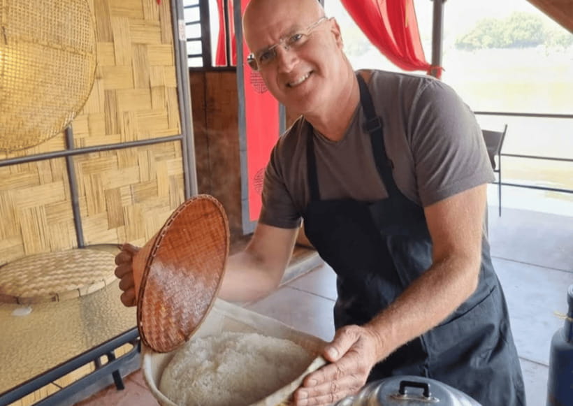 Luang Prabang: Mekong River Cooking Class with Hotel Pickup - The vegetarian menu and dietary planning