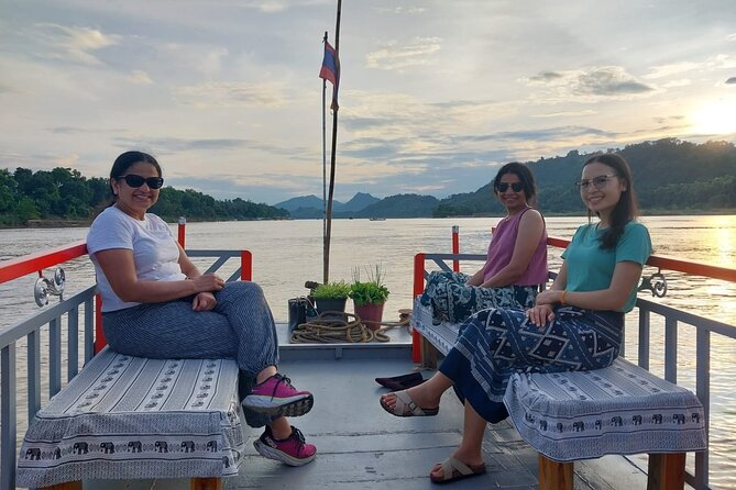 Luang Prabang Mekong Sunset Cruise and Hot Pot Dinner - Learning SinDat hot pot the Lao way
