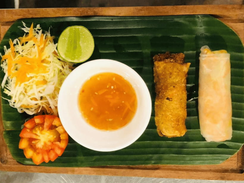Luang Prabang: Mekong Sunset Cruise & Lao Tasting Dinner - Why the entertainment divides opinion