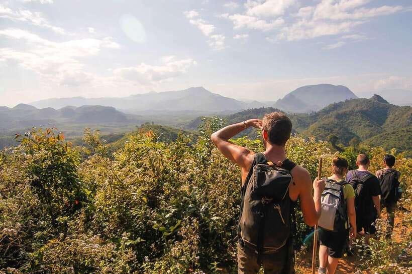 Luang Prabang: Mountain Trek & Local Villages Overnight Tour - A Khmu homestay with an early village morning