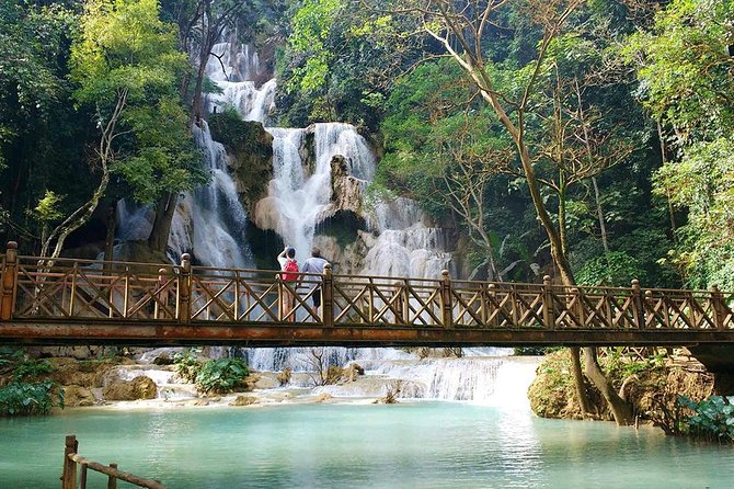 Luang Prabang Private Minivan - Driver communication and the guide question