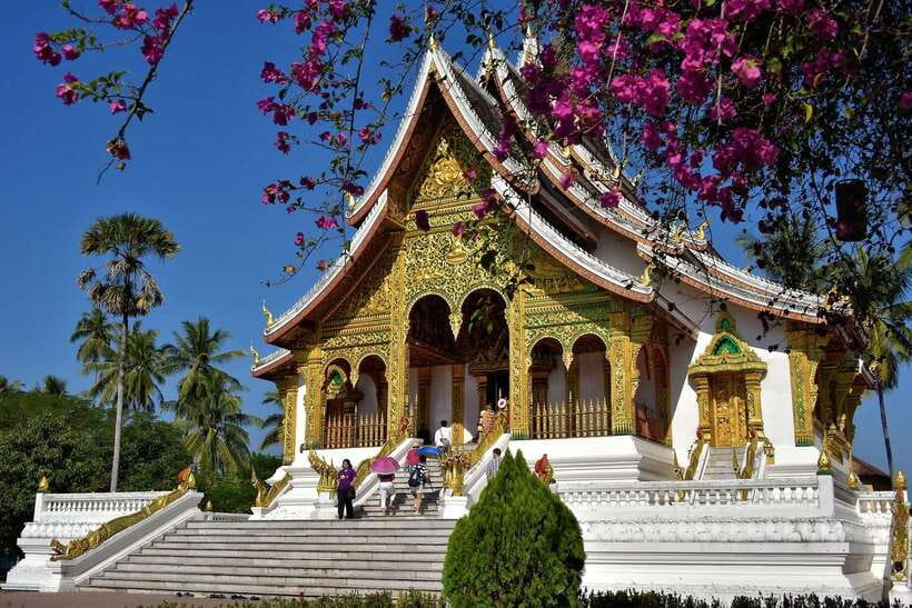 Luang Prabang: UNESCO World Heritage City Highlights Tour - Wat Xieng Thong and Luang Prabang’s temple style