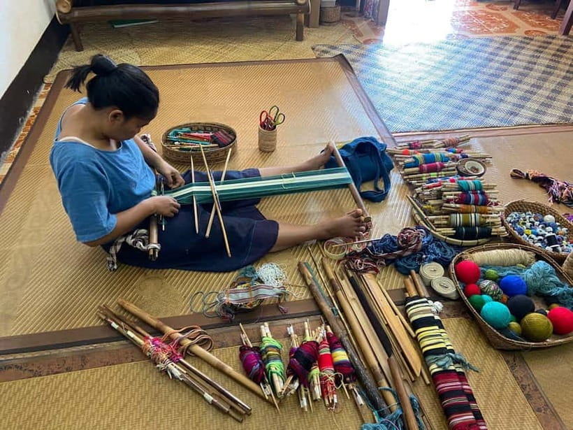 Luang Prabang: Weaving Workshop Half-Day Experience - Meeting the Weaving Sisters on Khounkhampheng Road