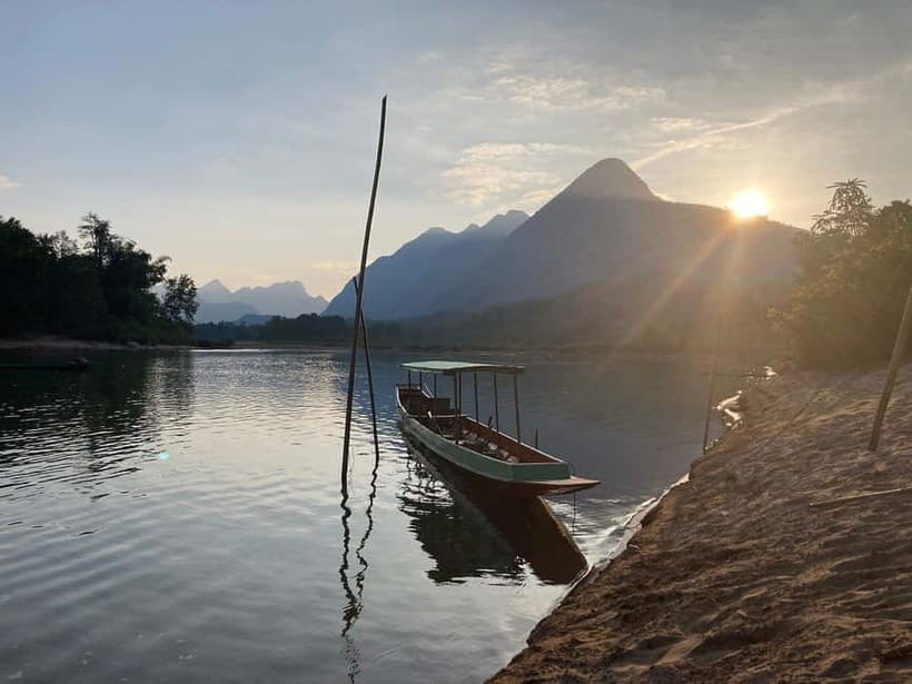 Nong Khiaw: 2-Day Trekking,Hmong village,Home Stay&Kayaking - Bamboo handicrafts and a night in the village