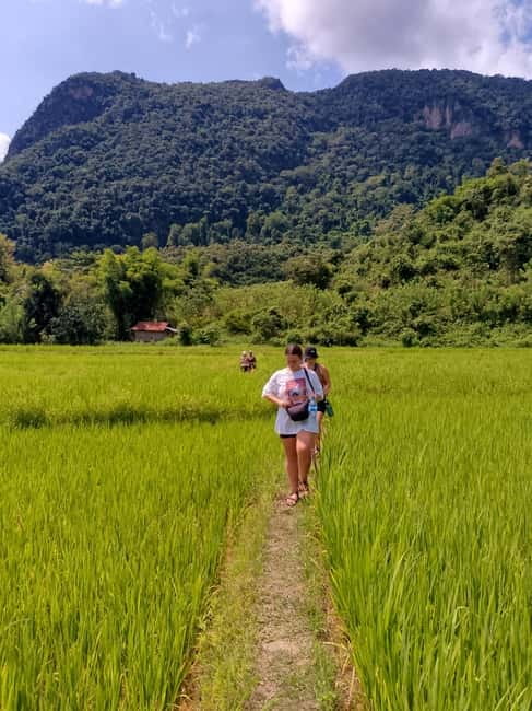 Nongkhiaw boat trip to Muang Ngoi - Weaving, farming, and a slower look at village life