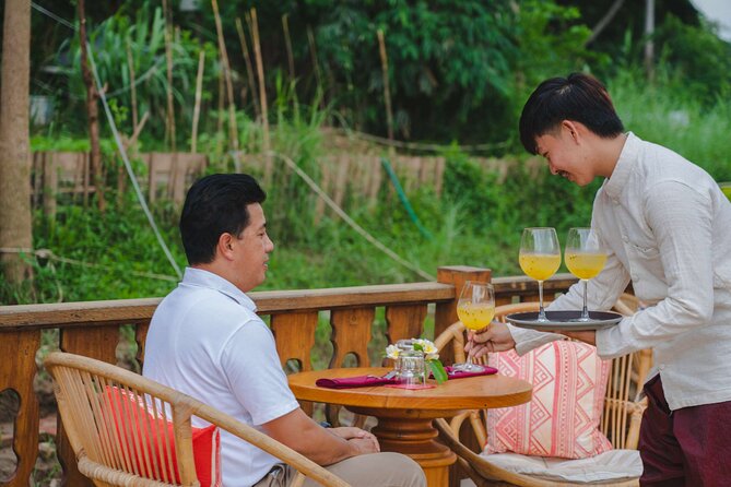 Sunset Cruise in Luang Prabang with Live Performance - What the Crew Adds to the Trip