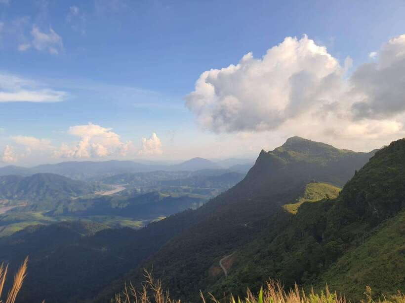 Transfer : wonder full Sunrise and landscape at Phu Chifa - The cost for one, two, or three people
