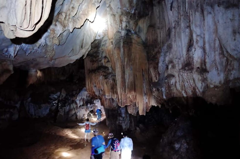 Vang Vieng: Day Tour with Kayaking, Ziplining, and Rafting - Why this tour works for an active day in Vang Vieng