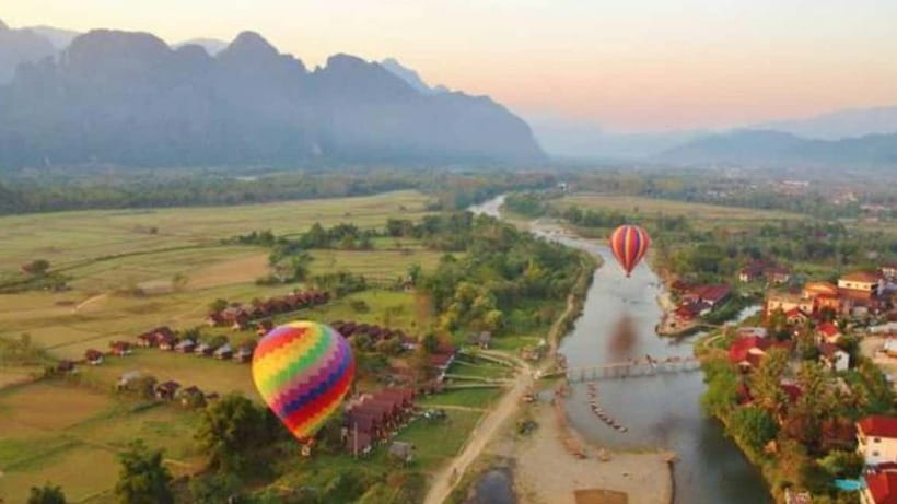 Vang Vieng: Hot Air Balloon Ride with City Hotel Pickup - Why a balloon ride suits Vang Vieng