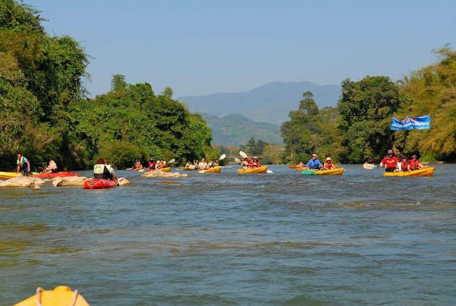Vang Vieng: Kayaking&Water Cave&Tham Chang&Blue Lagoon 1 - Kayaking the Nam Song River for about 40 minutes