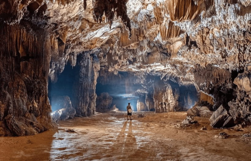 Vang Vieng: Kayaking&Zipline&Water Cave&Tham Chang tour - Kayaking the Nam Song River