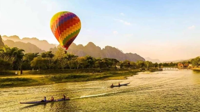 Vang vieng: Longtail boat&Hot Air Balloon&hotel pick-up - The afternoon schedule needs extra checking
