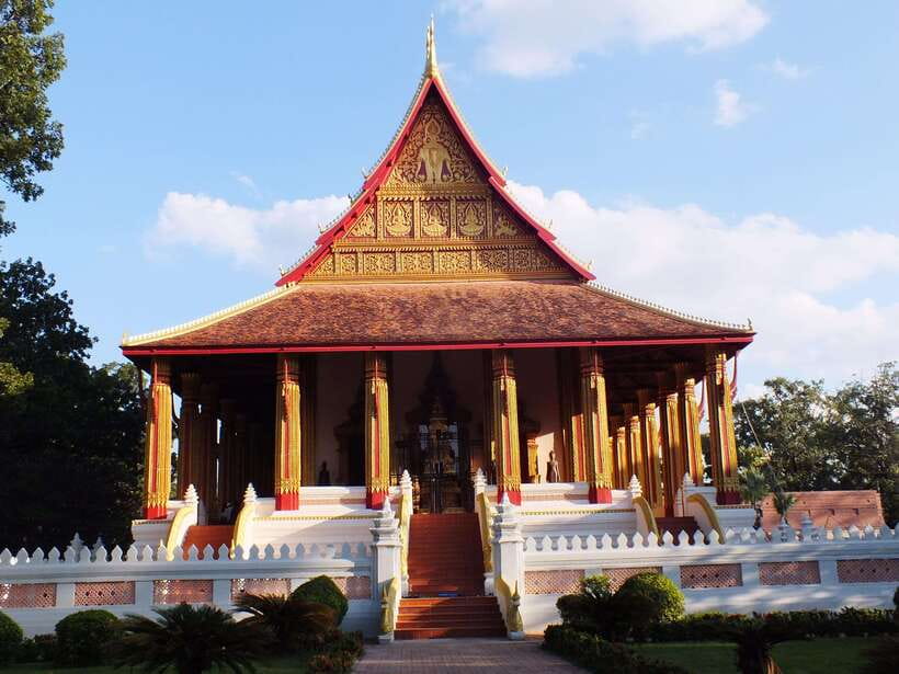 Vientiane City Highlights Tour with Buddha Park & Lunch - Why this eight-hour tour works well in Vientiane