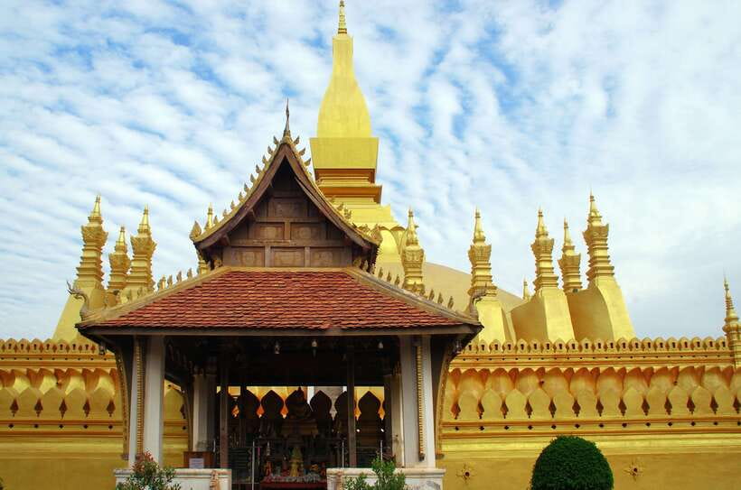 Vientiane City Highlights Tour with Buddha Park & Lunch - Patuxay, Vientiane’s city-view monument