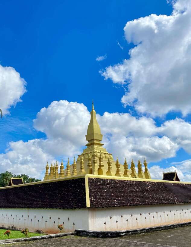 Vientiane: Half-Day City Tour with Patuxai and Buddha Park - That Dam and the city’s quieter legends