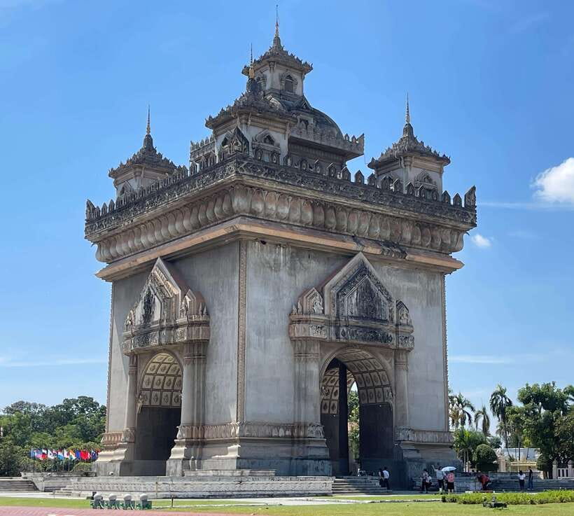 Vientiane: Half-Day City Tour with Patuxai and Buddha Park - Timing, transport, and the real cost
