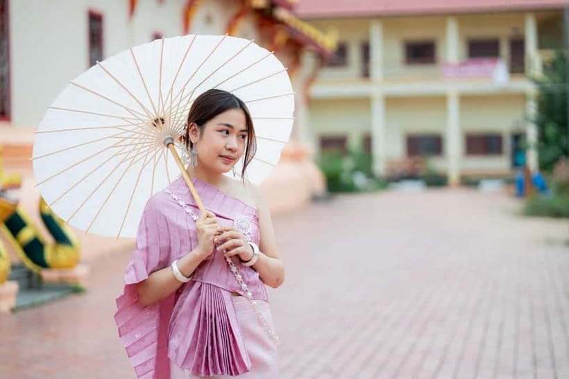 Vientiane: Lao Cultural Attire Rental Experience - Key points at a glance