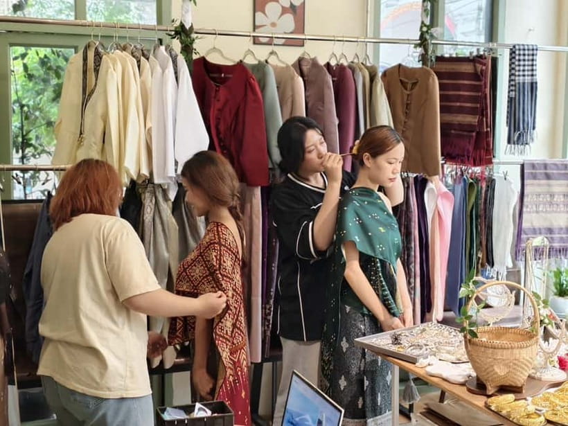Vientiane: Lao Cultural Attire Rental Experience - Booking, cancellation, and practical details