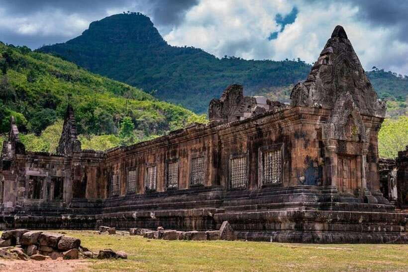 Vientiane : Private Custom Tour with a Local Guide - Should you book the Vientiane private custom tour?