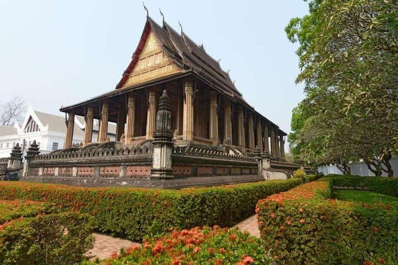 Vientiane : Private Custom Tour with a Local Guide - Starting with a route that fits your interests